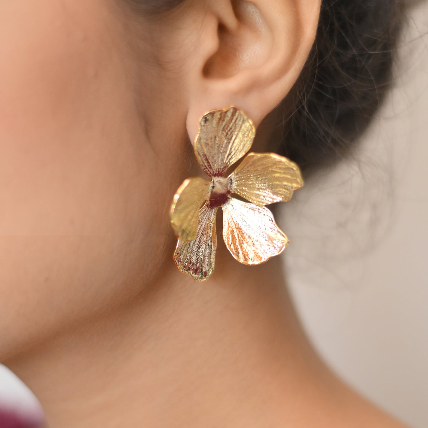 Anti tarnish Gold Flower Earrings