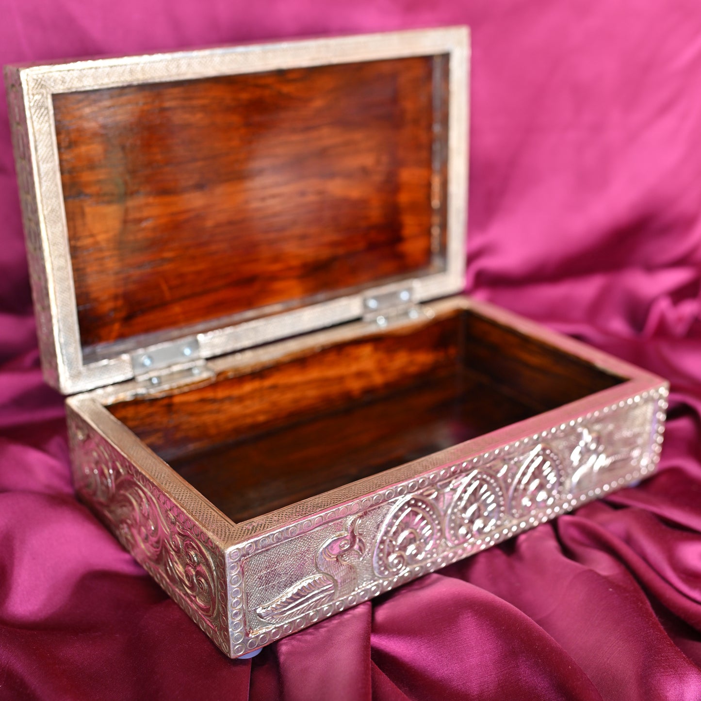 Eternal Elegance Silver Box