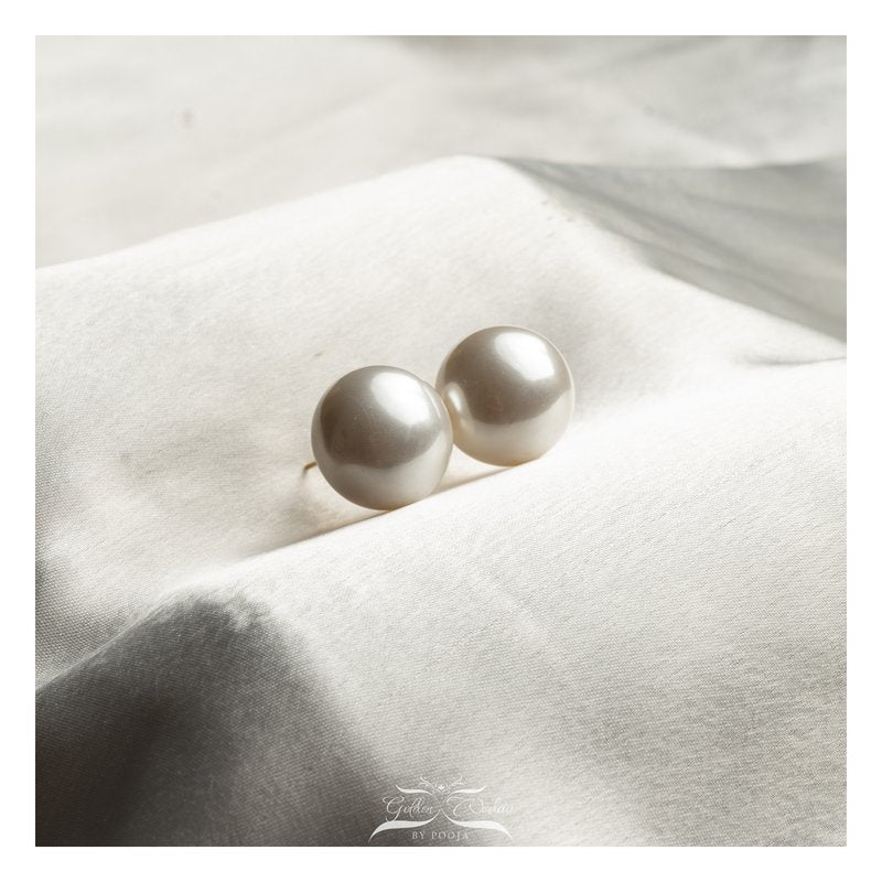 Oversized Flat Pearl White Ear Studs 20 mm