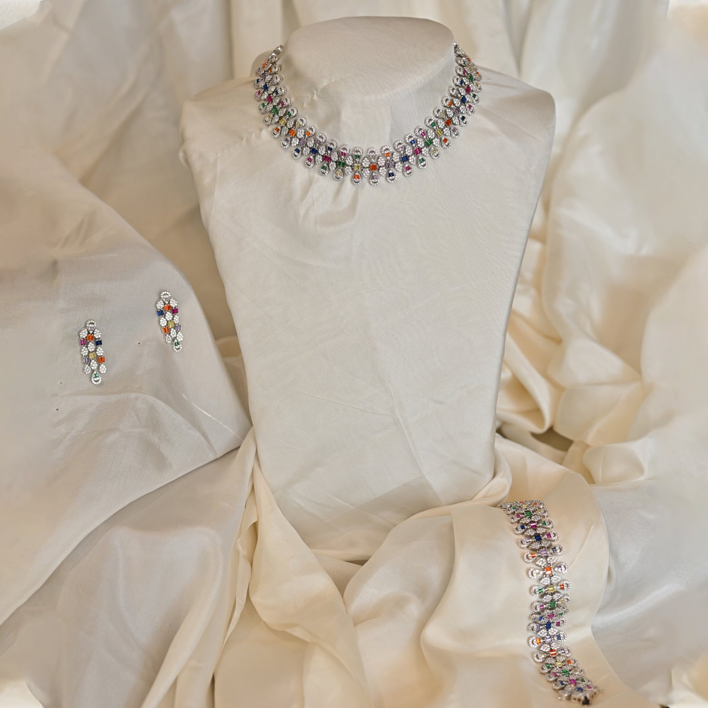 Nova Spark Choker Set with Earings and Bracelet