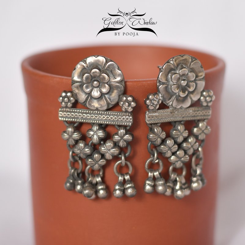 Flower Motif Earrings