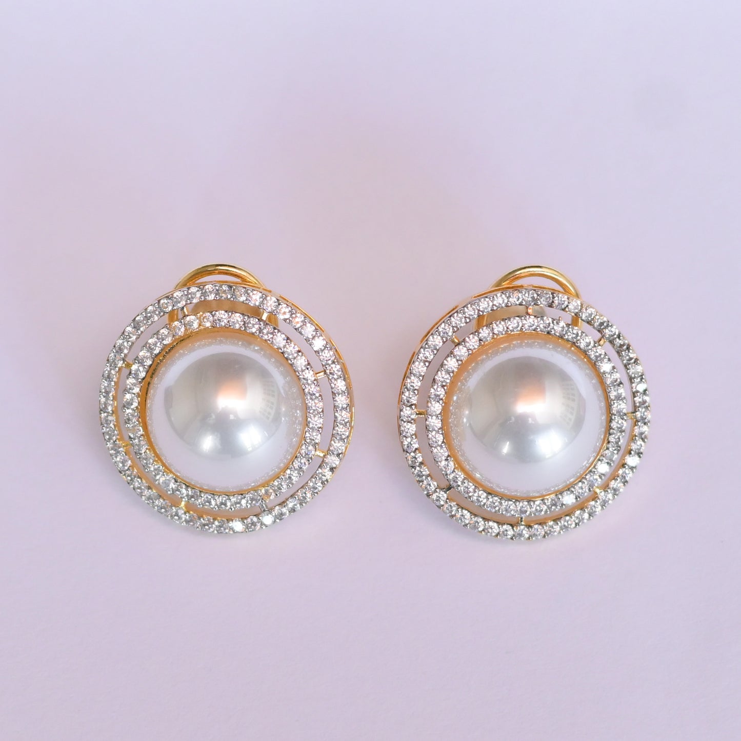 Glamour Pearl Studs