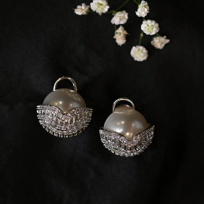 Opaline Pearl Choker Set