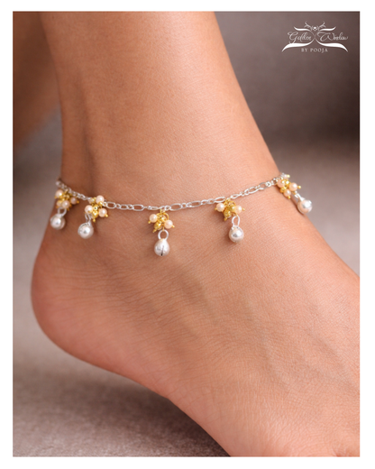 Gulnaar Pearl Anklet